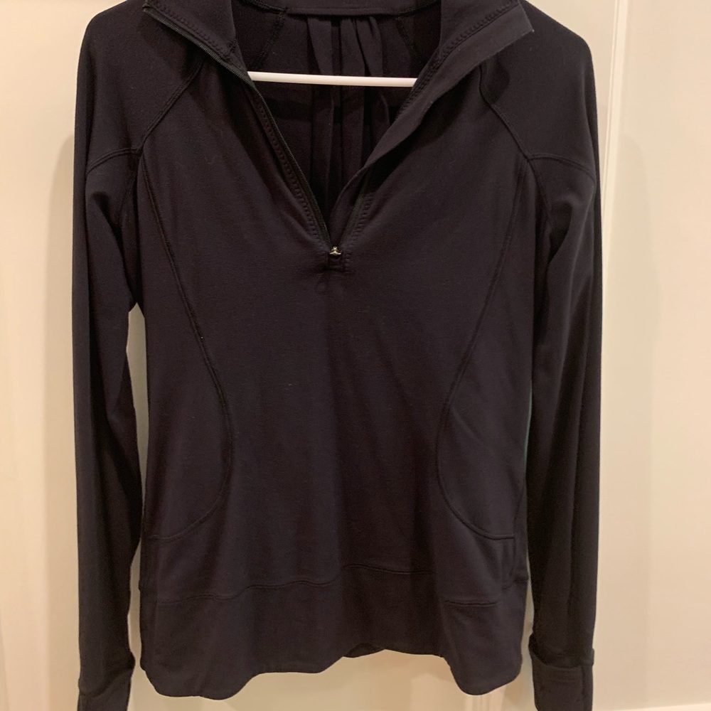 Lululemon 1/2 zip pull over size 4